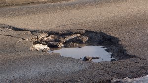 Pothole hotline established for Bayonne 